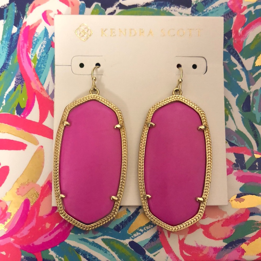 Kendra Scott Magenta Danielle’s